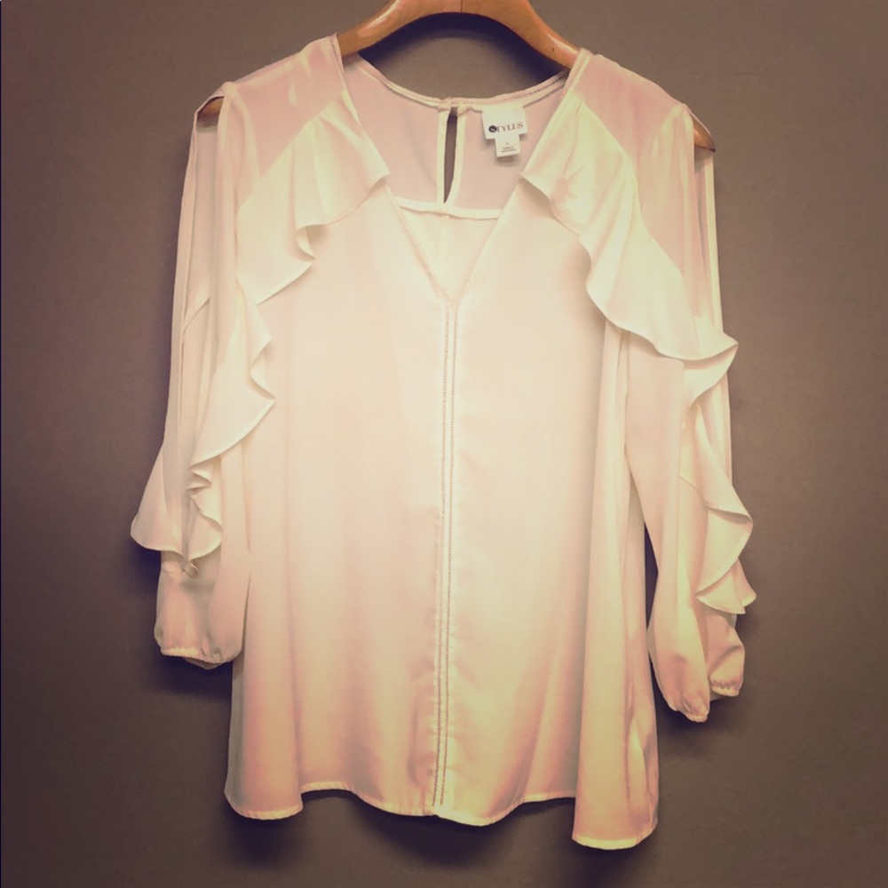 Cream peephole sleeve blouse